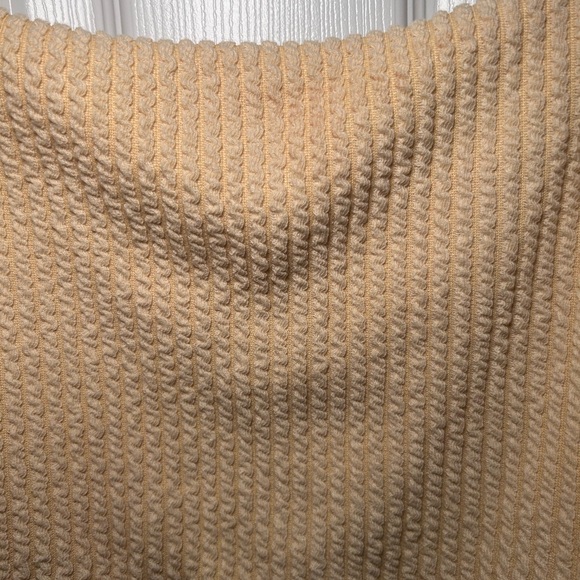 Pastel Yellow Textured Puff Sleeve Crop Top NWT - Picture 7 of 11